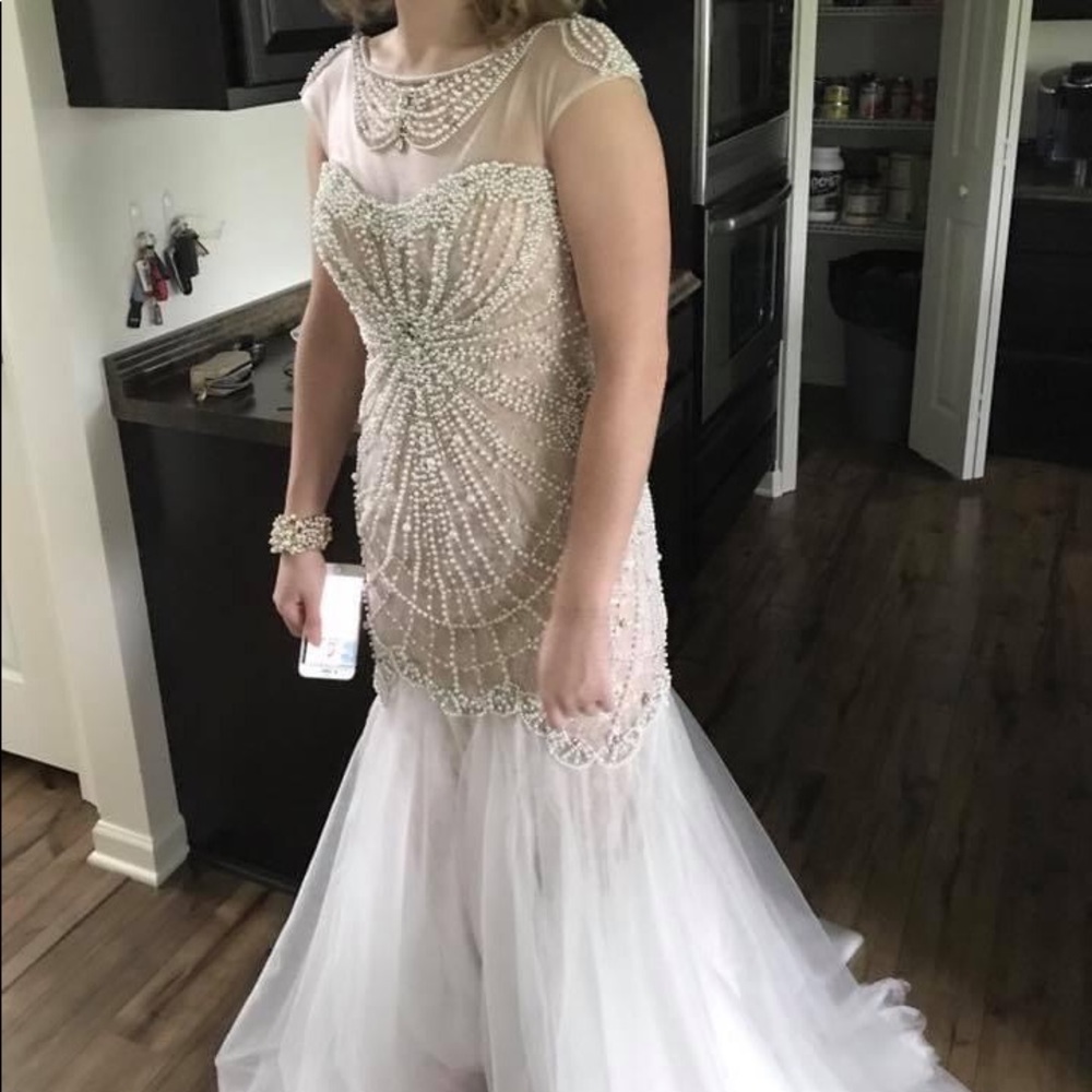 Sherri Hill Beaded Cap Sleeve Sheer Gown White Sz6